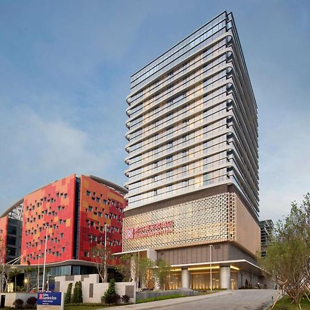Hilton Garden Inn Zhuhai Hengqin Bagian luar foto