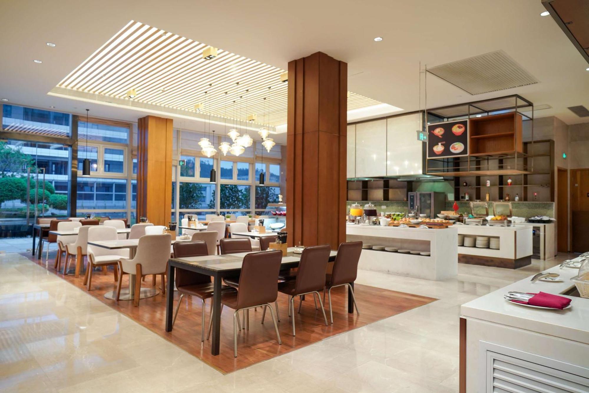 Hilton Garden Inn Zhuhai Hengqin Bagian luar foto